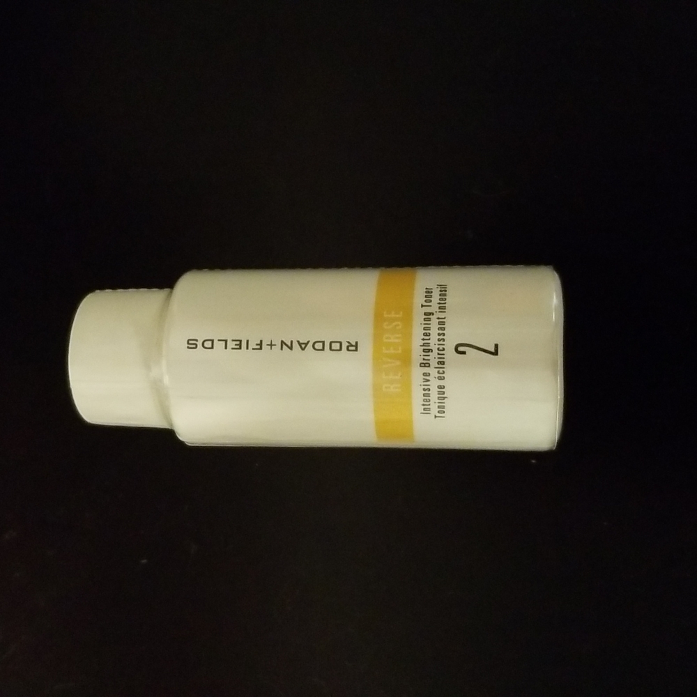Rodan+Fields Reverse Travel/Mini Regimen - Picture 3 of 11